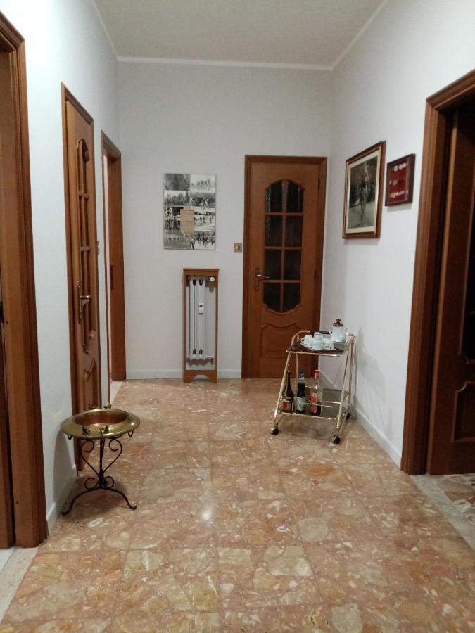 Bruno Turin Apartment Near The Metro كولّينيو المظهر الخارجي الصورة