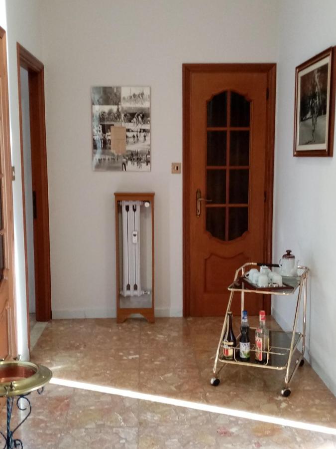 Bruno Turin Apartment Near The Metro كولّينيو المظهر الخارجي الصورة