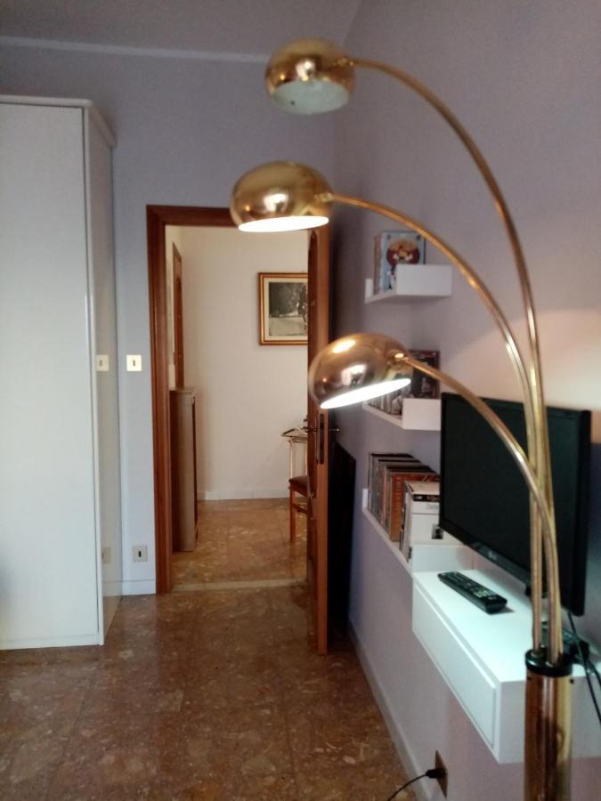 Bruno Turin Apartment Near The Metro كولّينيو المظهر الخارجي الصورة
