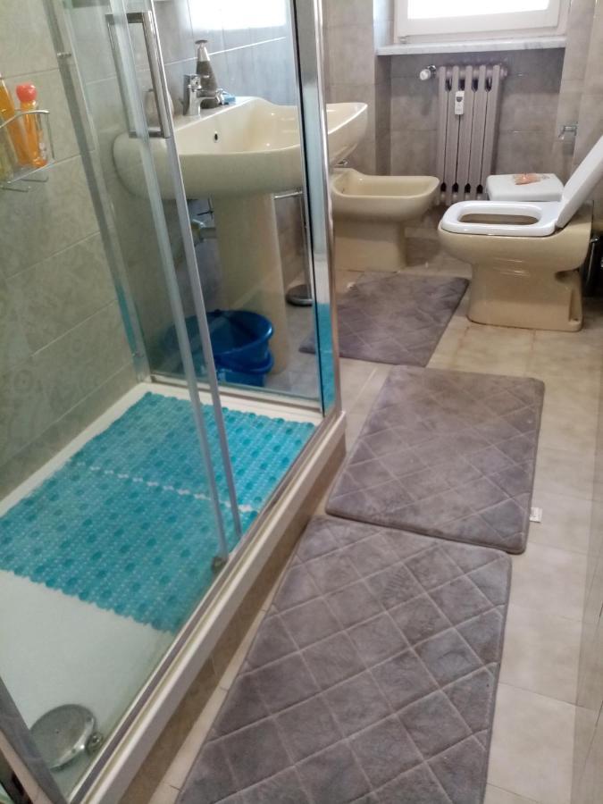 Bruno Turin Apartment Near The Metro كولّينيو المظهر الخارجي الصورة