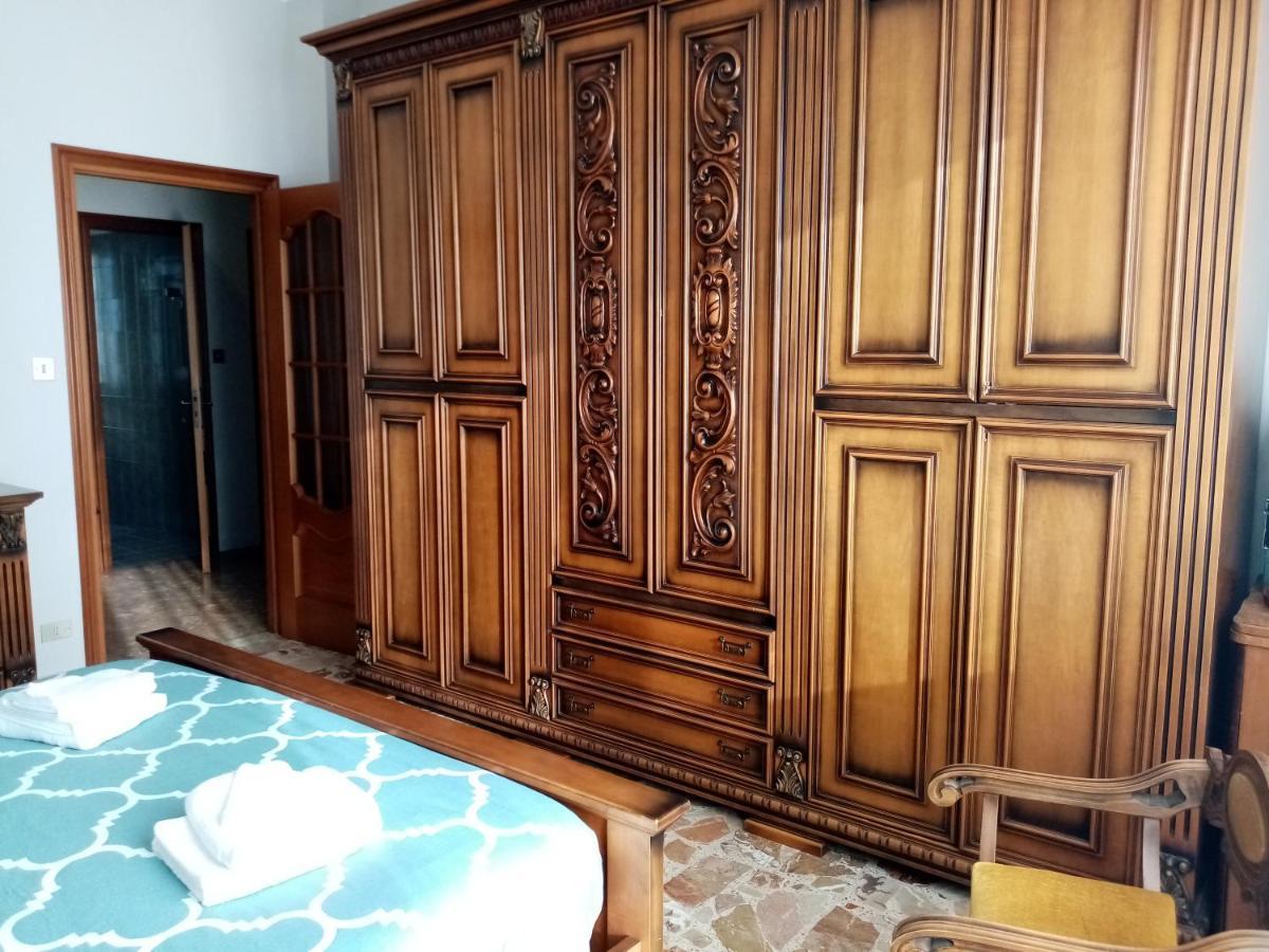 Bruno Turin Apartment Near The Metro كولّينيو المظهر الخارجي الصورة