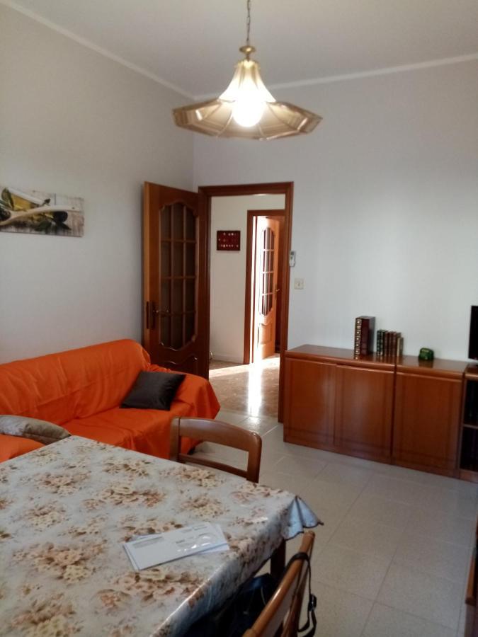 Bruno Turin Apartment Near The Metro كولّينيو المظهر الخارجي الصورة